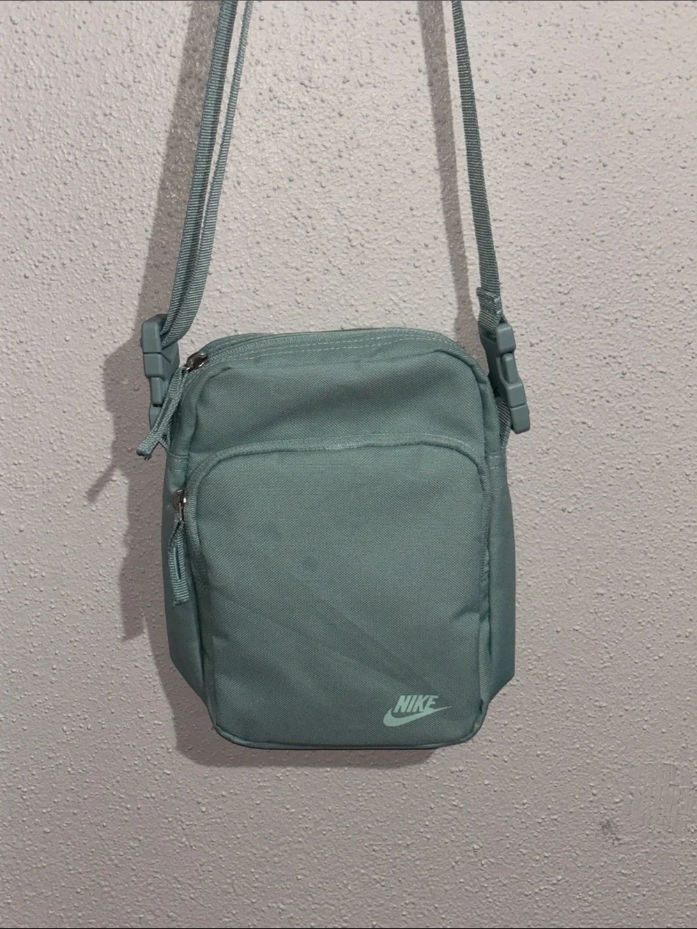 Nike Heritage Crossbody Bag (4L)